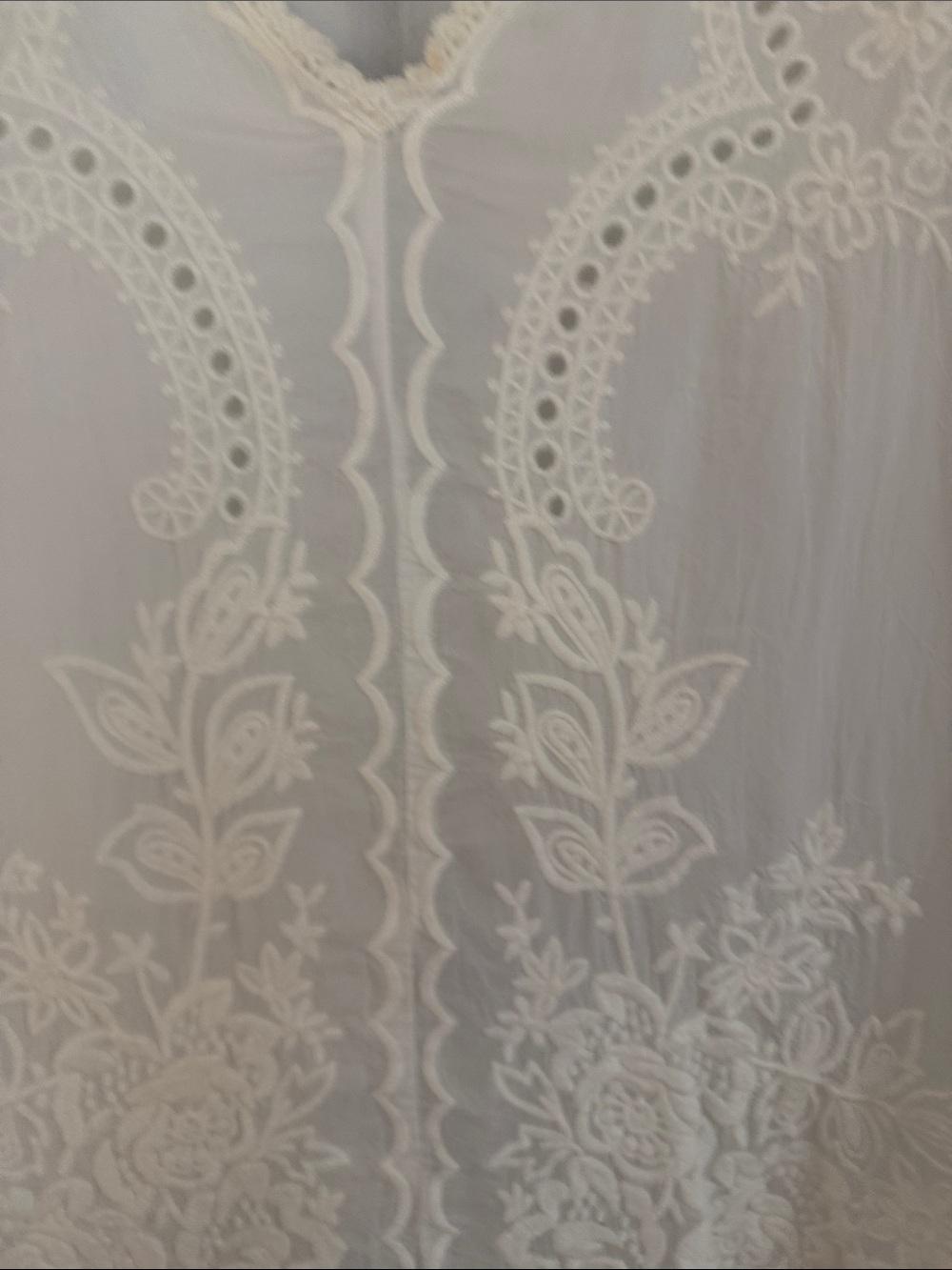 Johnny Was Cream Floral Embroidered V-Neck Tunic medium - Picture 11 of 13